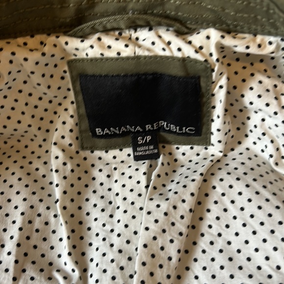 Banana Republic light fall olive utility jacket - Picture 8 of 8